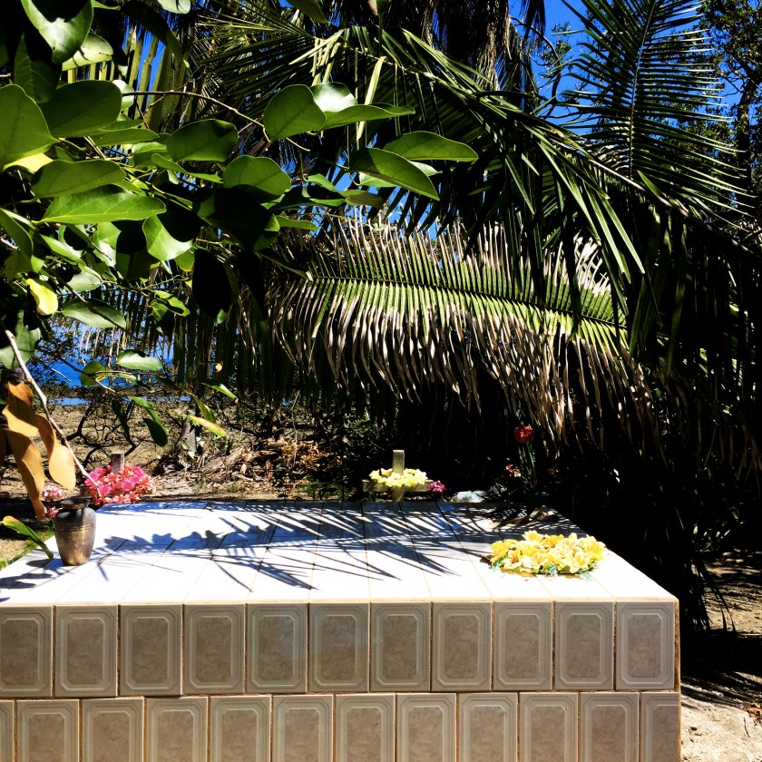 cimetiere_under-the-palms