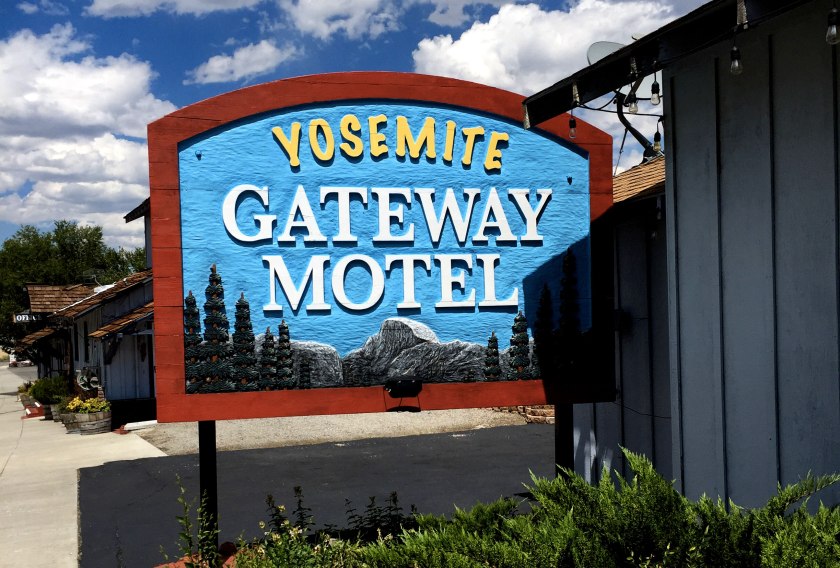 sierra_motelLeeVining_web